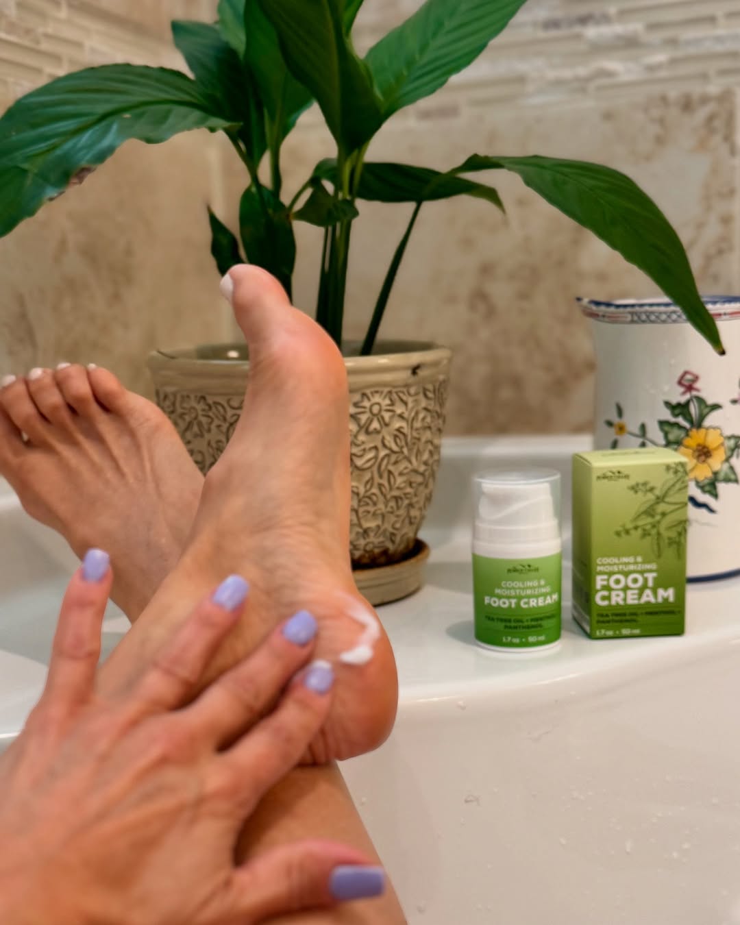 Foot Cream for Dry Cracked Feet and Heels - Natural Moisturizer, Corn, Calluses Treatment